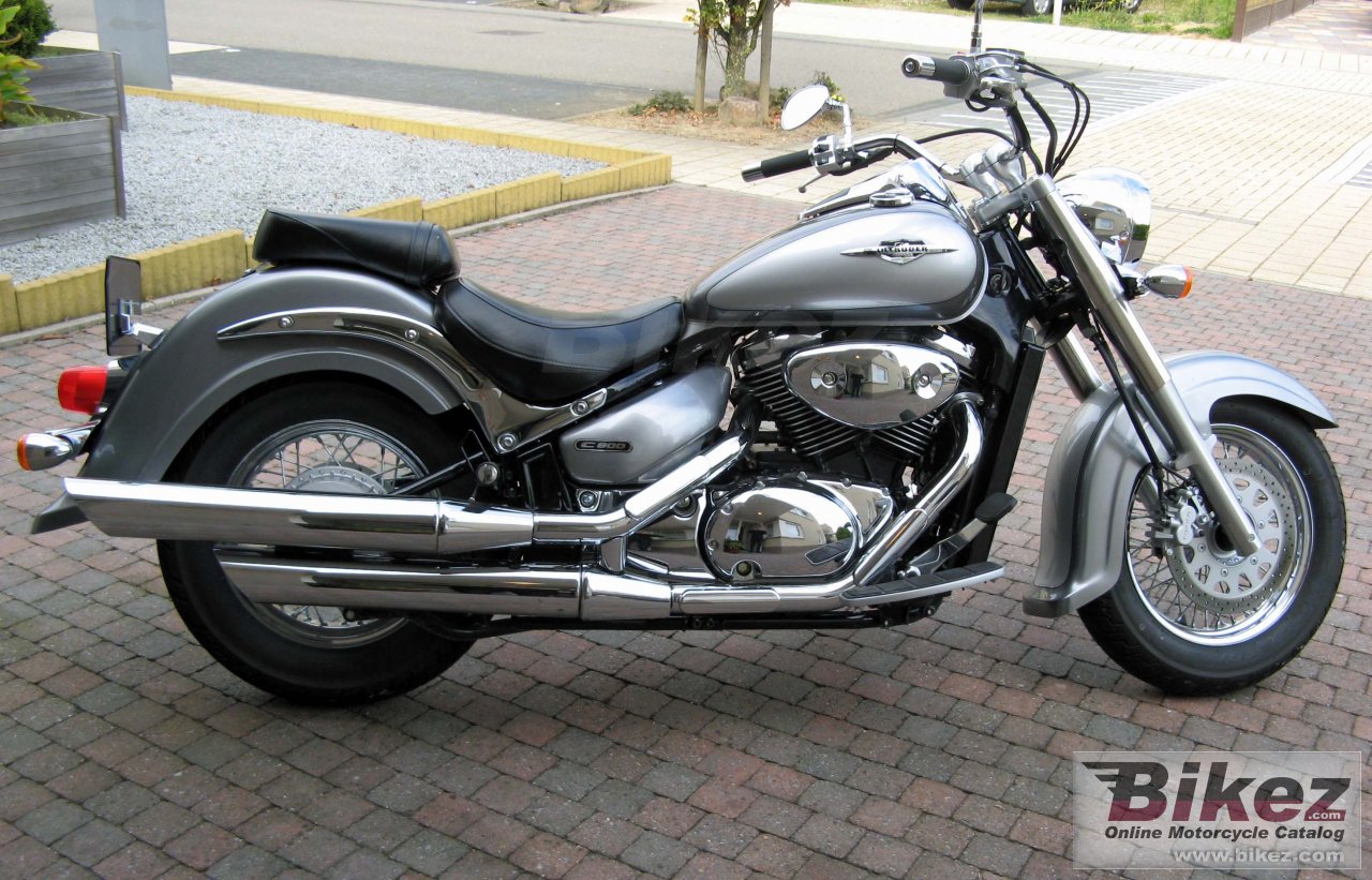 Suzuki intruder c800